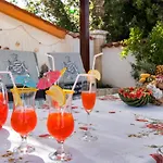 Villa Monte Grande