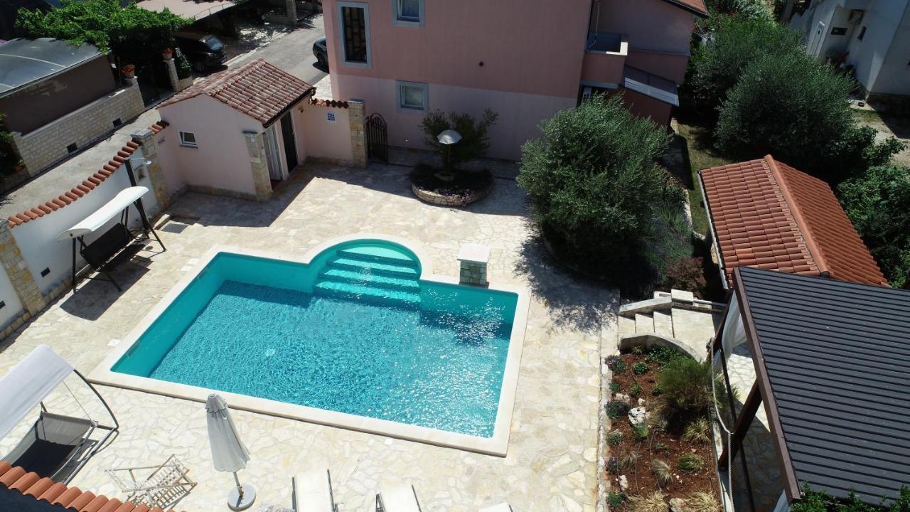 Monte Grande Vila
